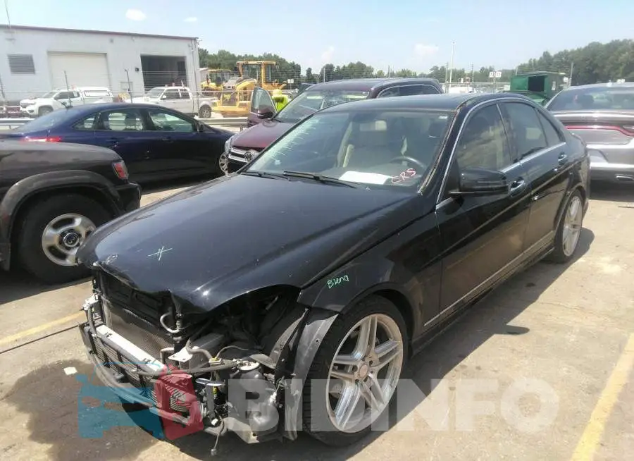 WDDGF4HB8DR300502 Photo# 2