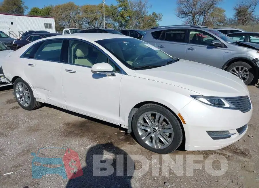3LN6L2LU9ER827624 Photo# 1