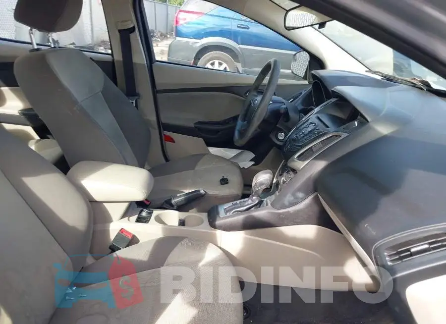 1FADP3F21EL241813 Photo# 5
