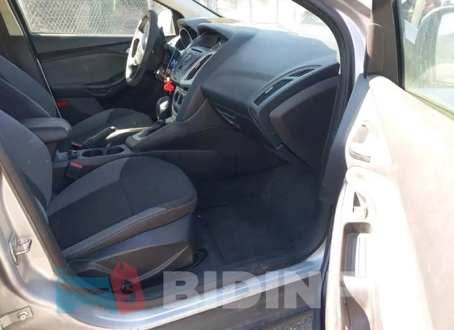 1FADP3F22EL319368 Photo# 5