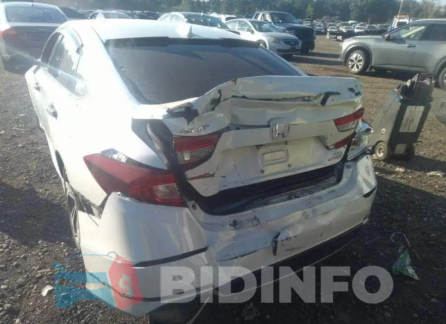 1HGCV2F30KA001739 Photo# 6