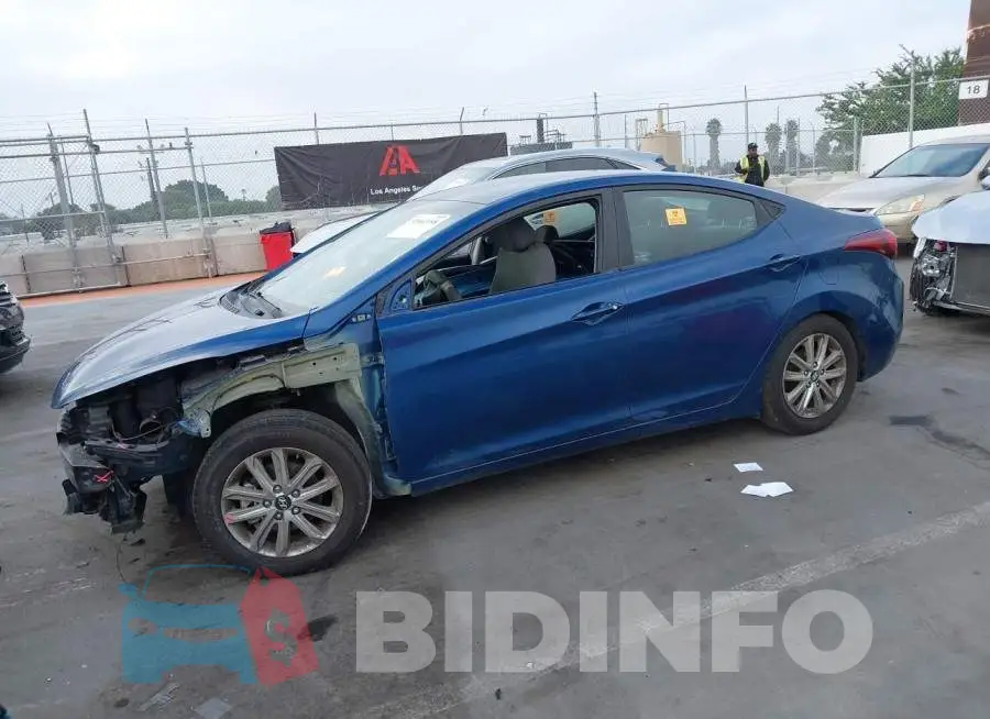 KMHDH4AE8FU412563 Photo# 2
