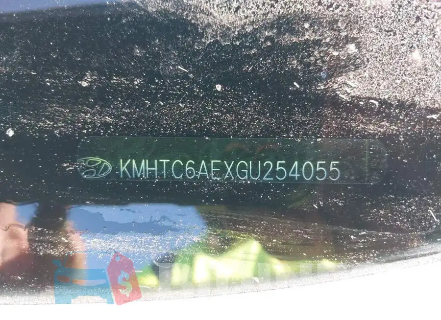 KMHTC6AEXGU254055 Photo# 9