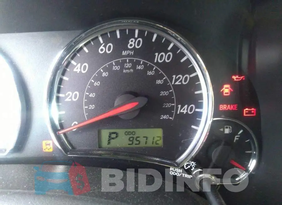 2T1BU4EE6DC984145 Photo# 7