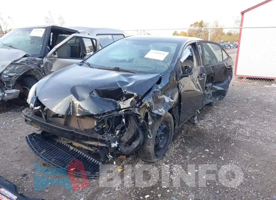 2T1BURHE3FC231152 Photo# 2