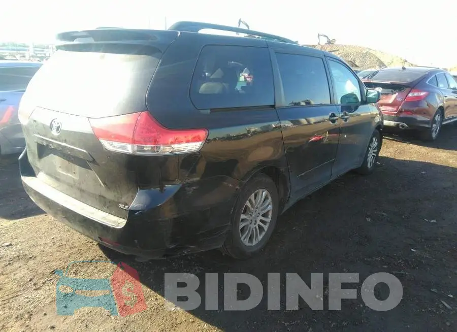 5TDYK3DC7DS373221 Photo# 4