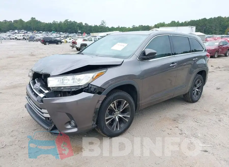 5TDZZRFH3JS262642 Photo# 2
