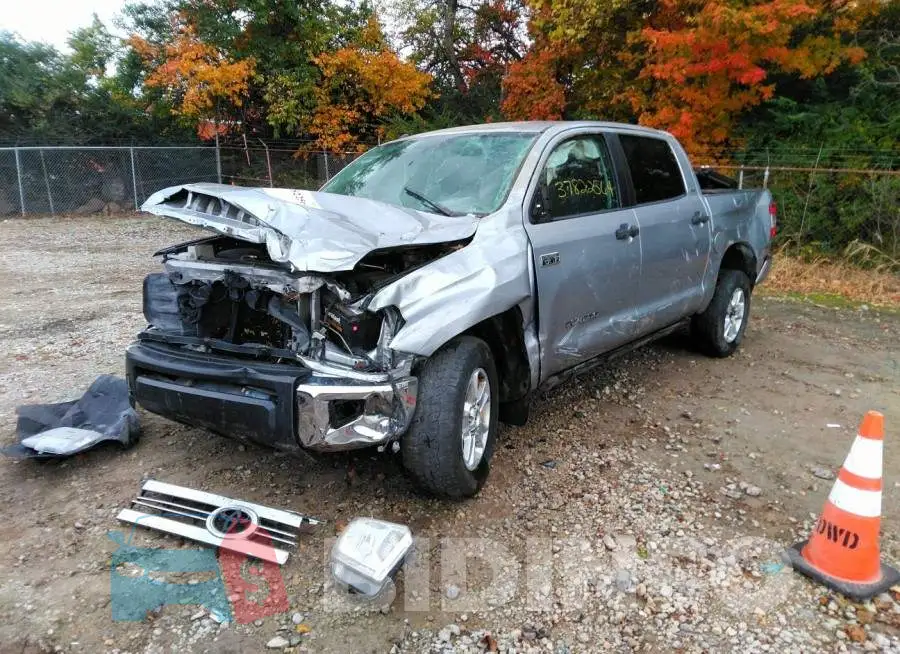 5TFDW5F1XHX620810 Photo# 2