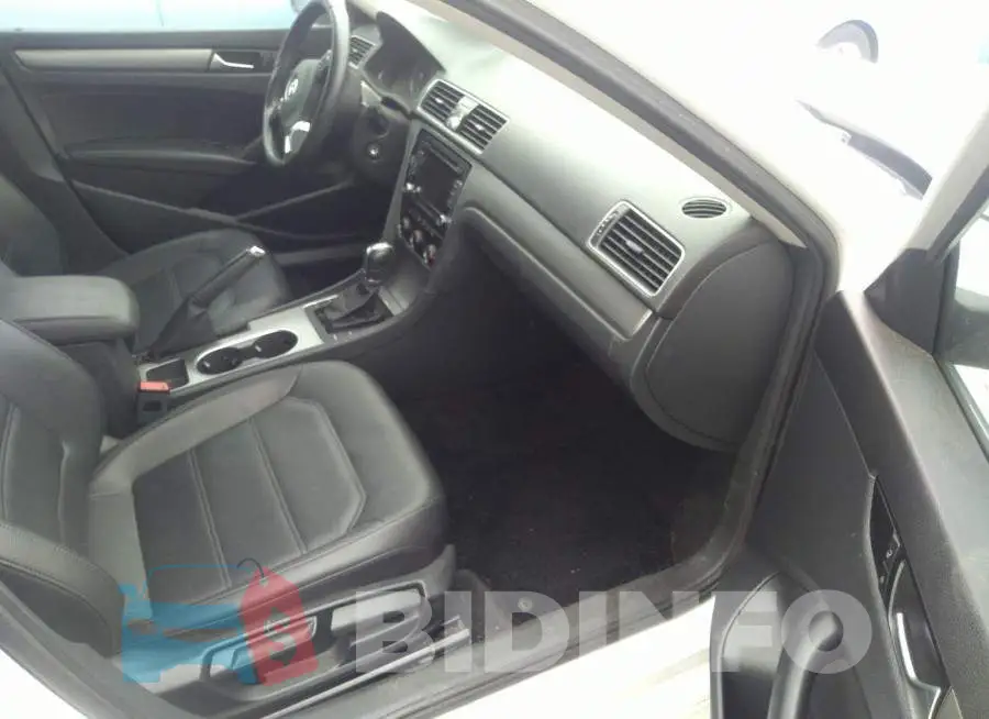 1VWBN7A37EC096319 Photo# 5