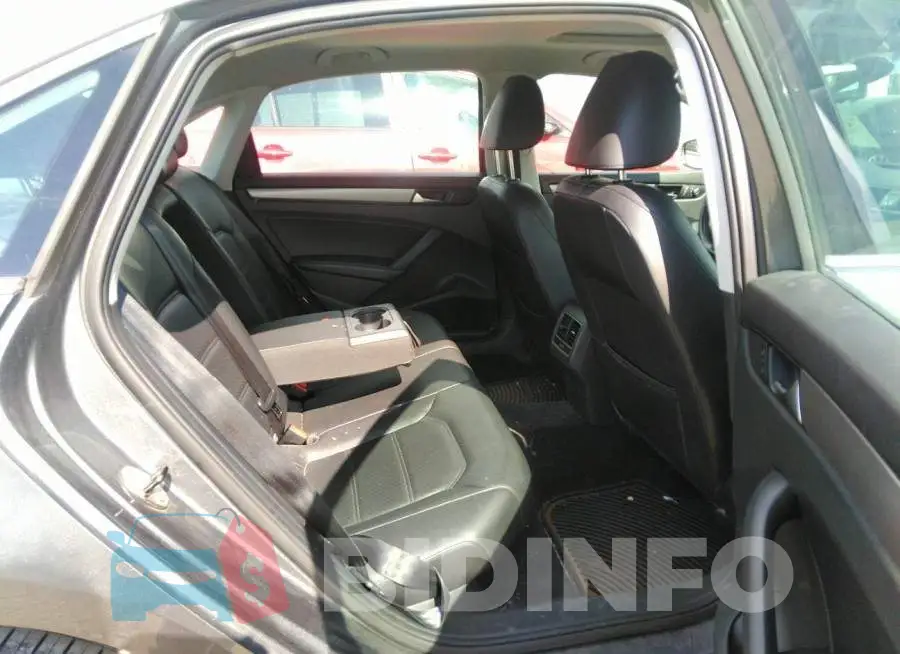 1VWBN7A39EC121429 Photo# 8