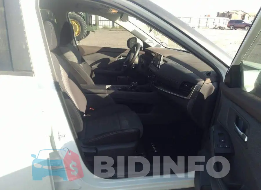 5N1BT3BA4NC674886 Photo# 5