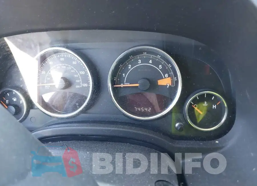 1C4NJDEB8HD204621 Photo# 7