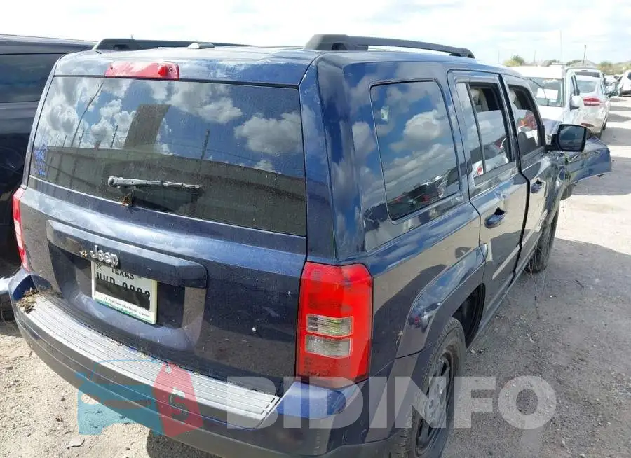 1C4NJPBB5FD361347 Photo# 4