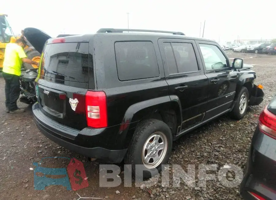 1C4NJRBB3ED924521 Photo# 4