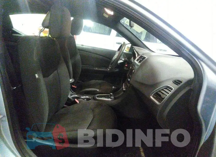 1C3CDZAB7DN625871 Photo# 5