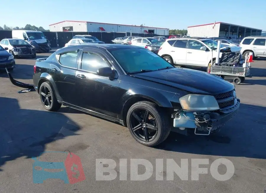 1C3CDZCG8DN720447 Photo# 1