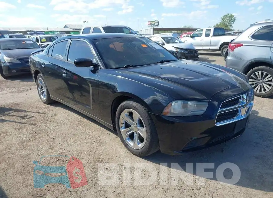 2C3CDXBG8DH711052 Photo# 1