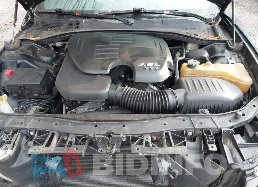 2C3CDXFG2FH801682 Photo# 10