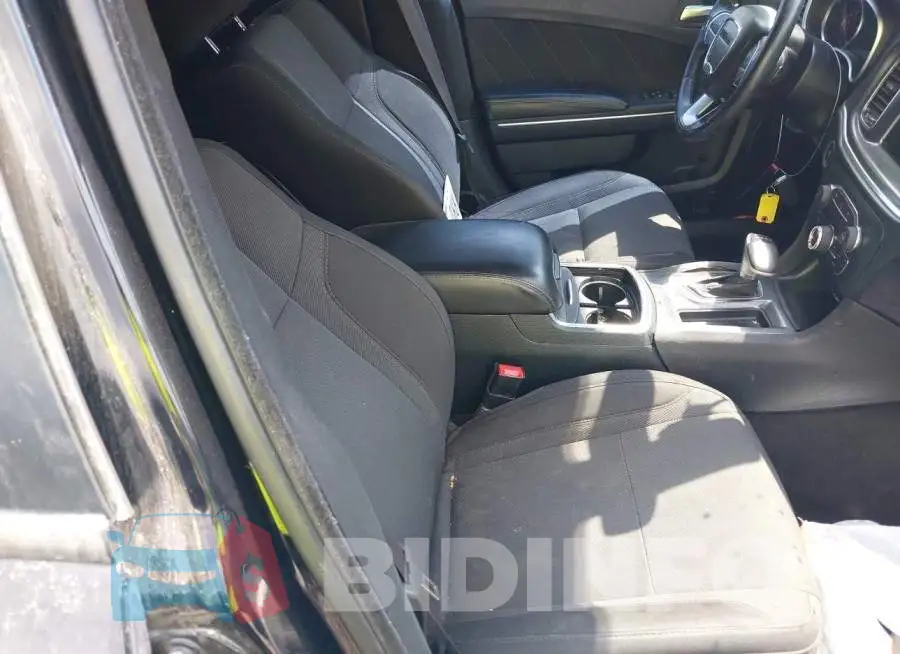 2C3CDXHG7GH246484 Photo# 5