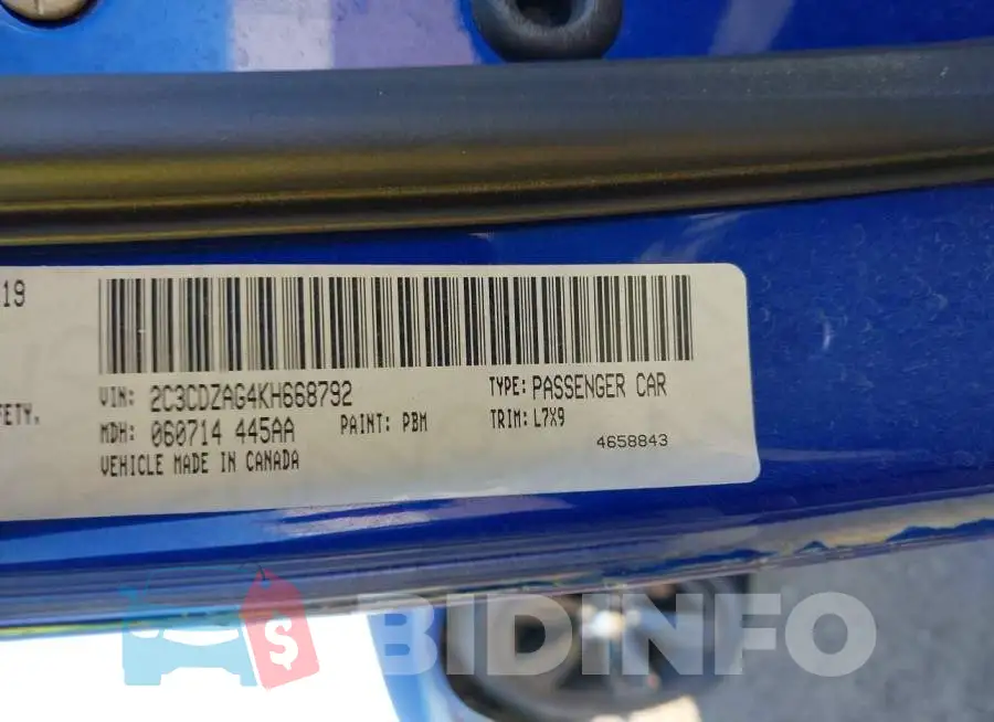 2C3CDZAG4KH668792 Photo# 9