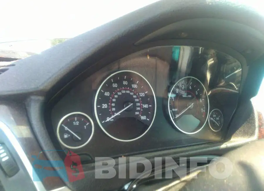 WBA8B7G50GNT14815 Photo# 7