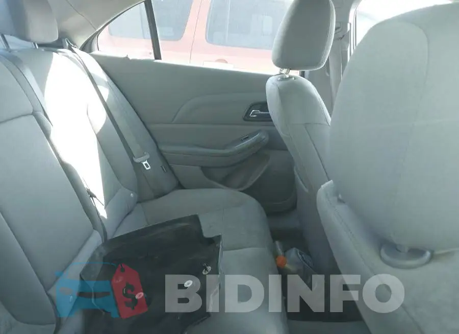 1G11B5SL6EF130137 Photo# 8