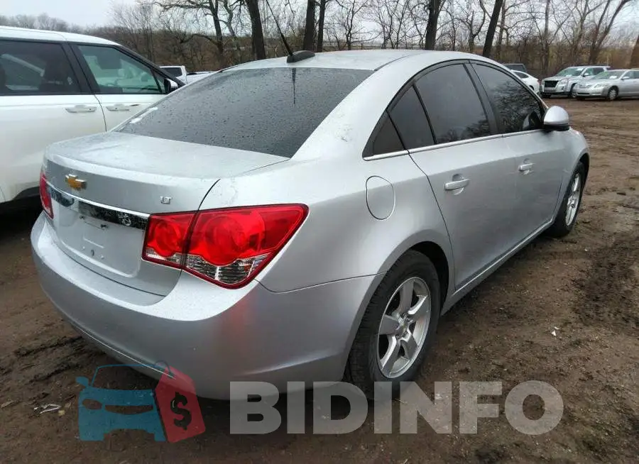 1G1PC5SB1F7102143 Photo# 4