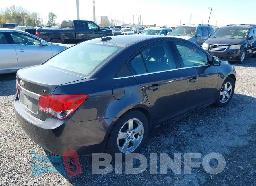 1G1PC5SB3F7102743 Photo# 4