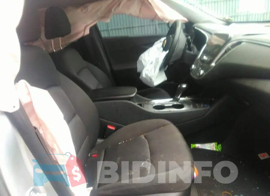 1G1ZD5ST1LF056782 Photo# 5