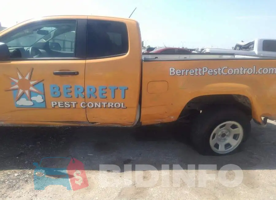 1GCHSBEN3M1173251 Photo# 6