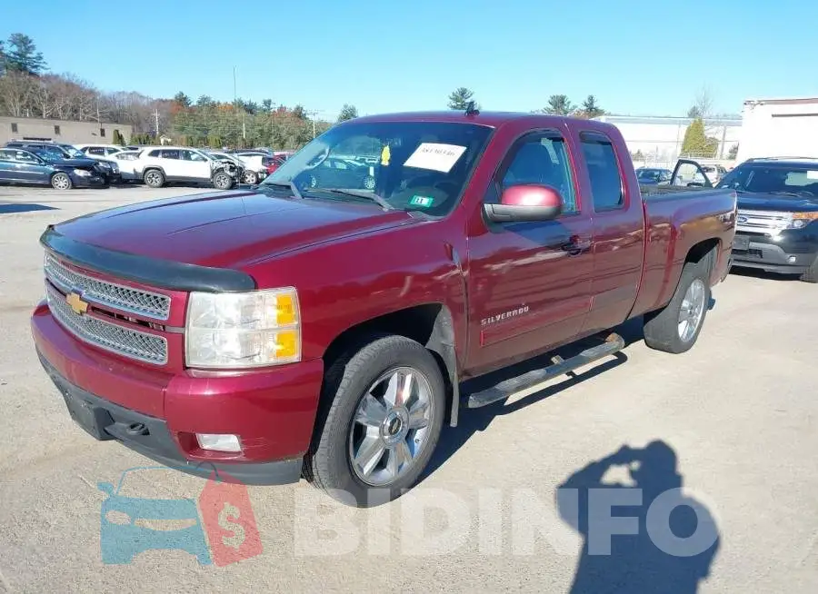 1GCRKTE78DZ280180 Photo# 2