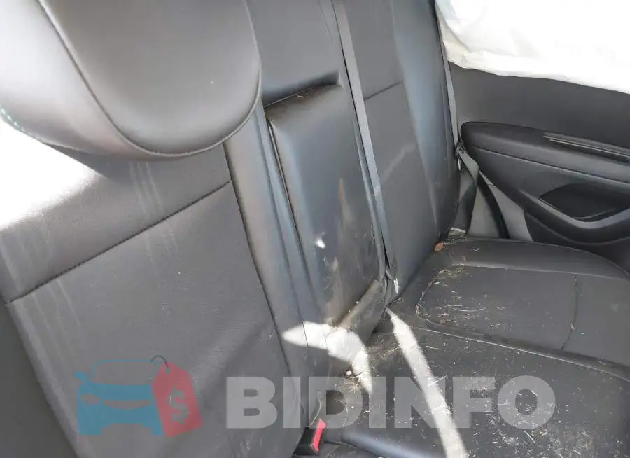 KL7CJLSB2FB206201 Photo# 8
