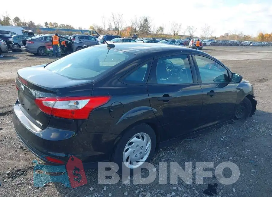 1FADP3E25EL142798 Photo# 4