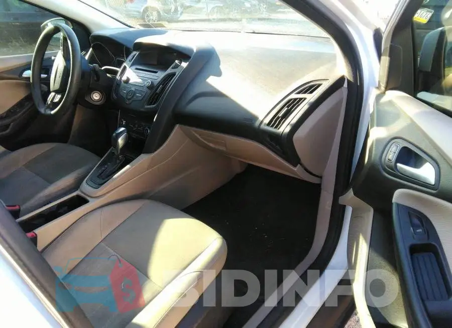 1FADP3F21GL279268 Photo# 5