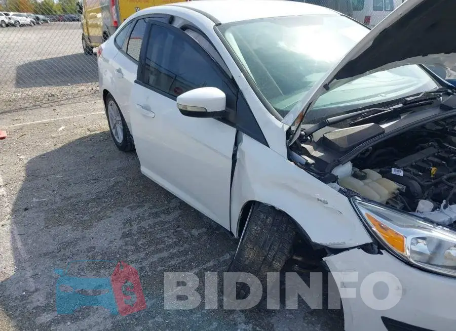 1FADP3F21GL288472 Photo# 6