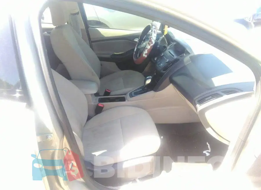 1FADP3F22FL306766 Photo# 5