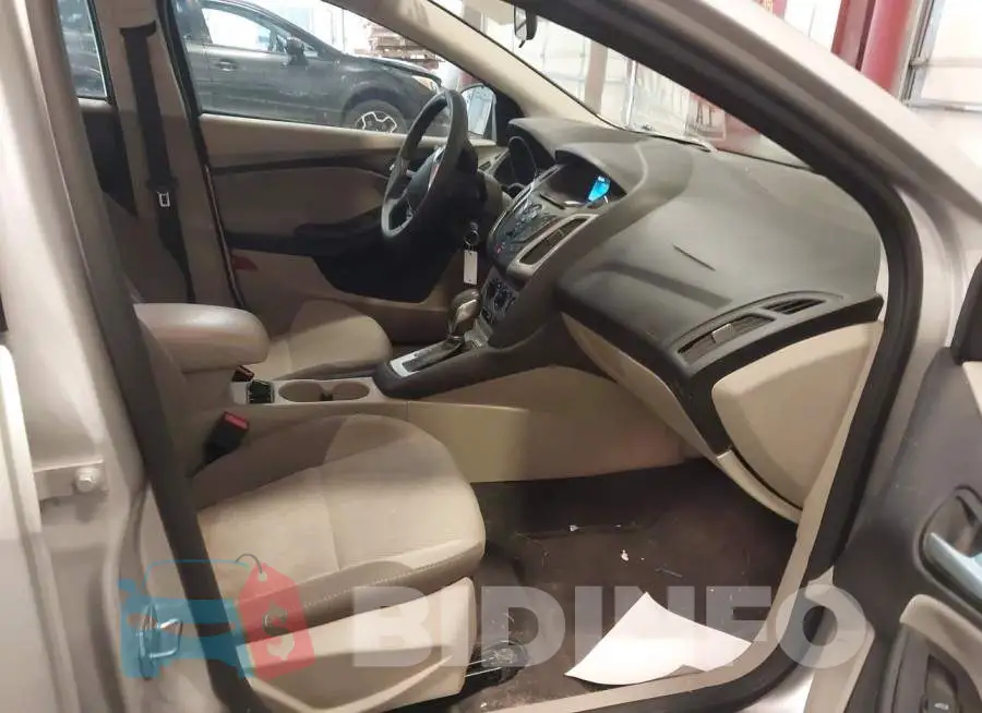 1FADP3F29EL376537 Photo# 5
