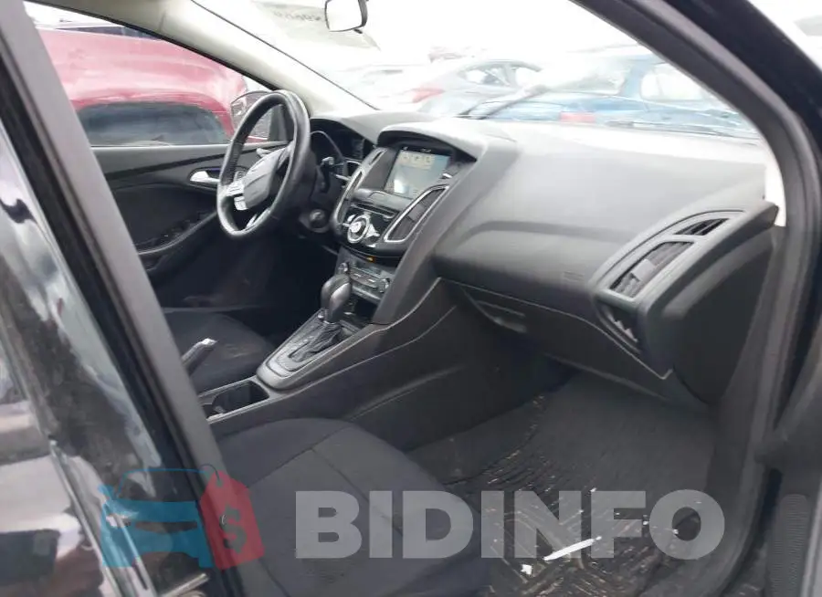 1FADP3M24HL206836 Photo# 5