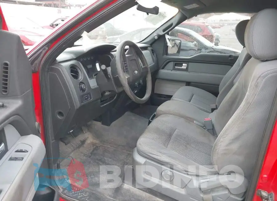 1FTMF1CFXDFC49138 Photo# 5