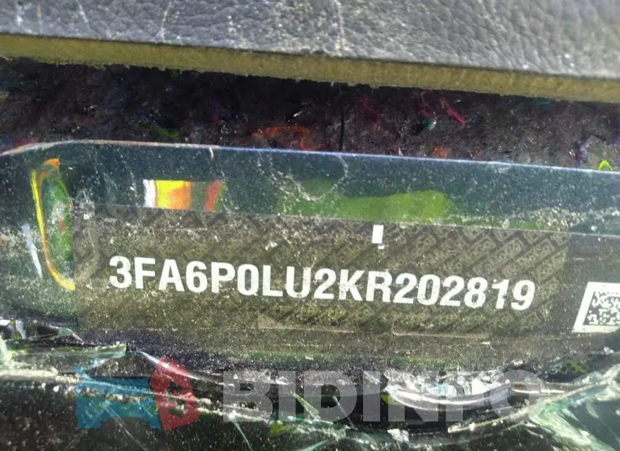 3FA6P0LU2KR202819 Photo# 9