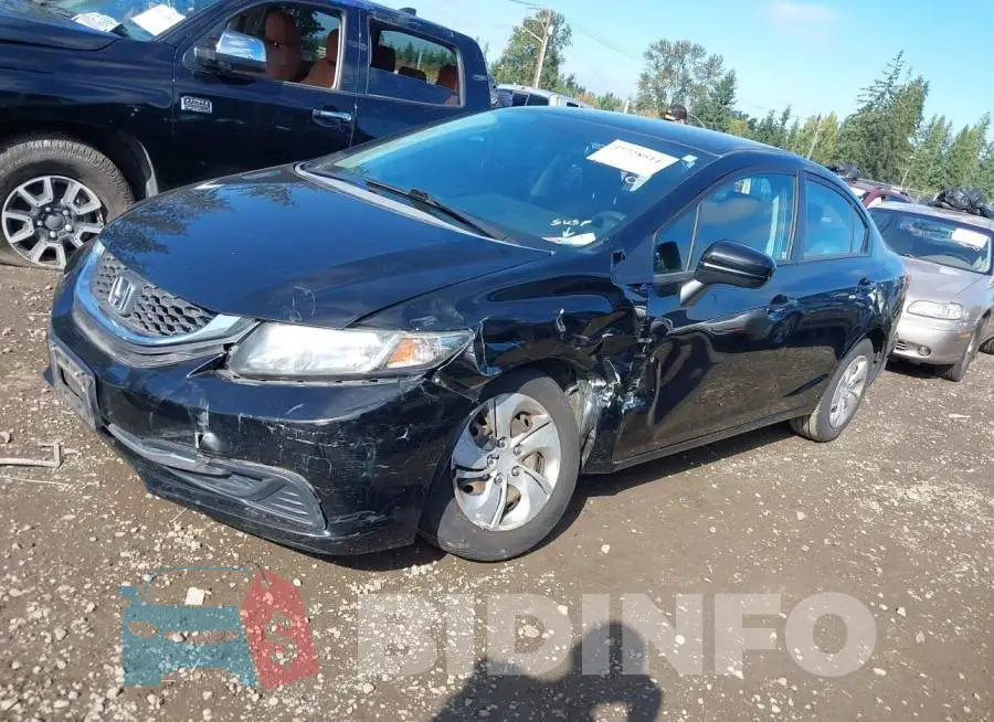 19XFB2E5XEE025104 Photo# 2