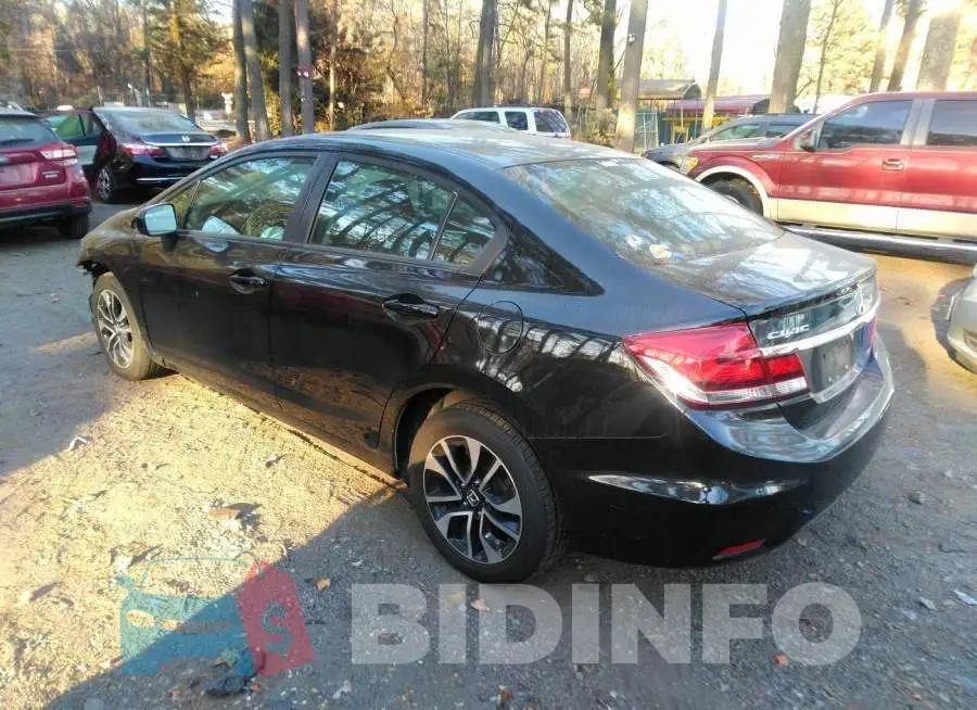 19XFB2F82FE249977 Photo# 3