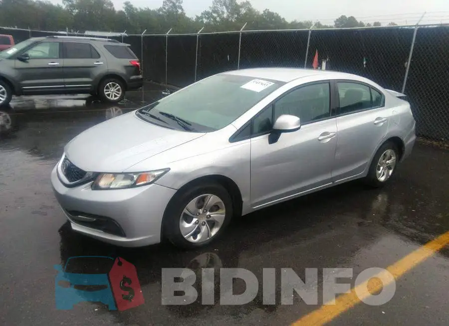 2HGFB2F57DH601492 Photo# 2