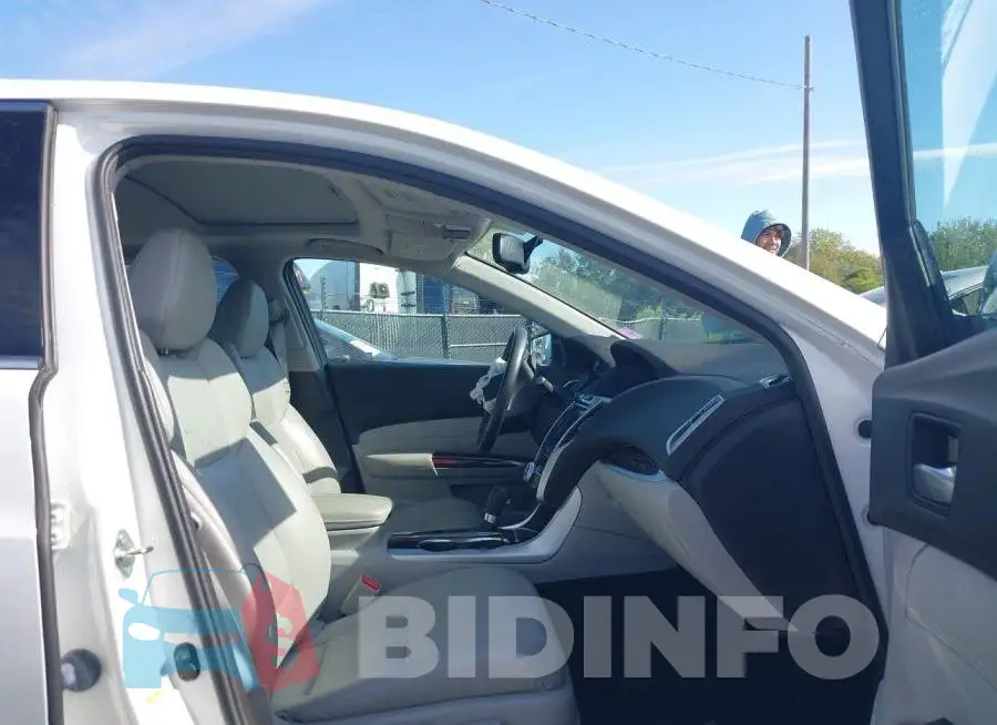 19UUB1F37FA018597 Photo# 5