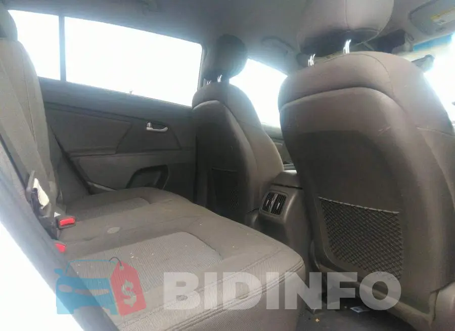 KNDPB3ACXE7621344 Photo# 8