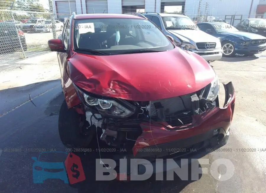 JN1BJ1CP4HW013737 Photo# 6