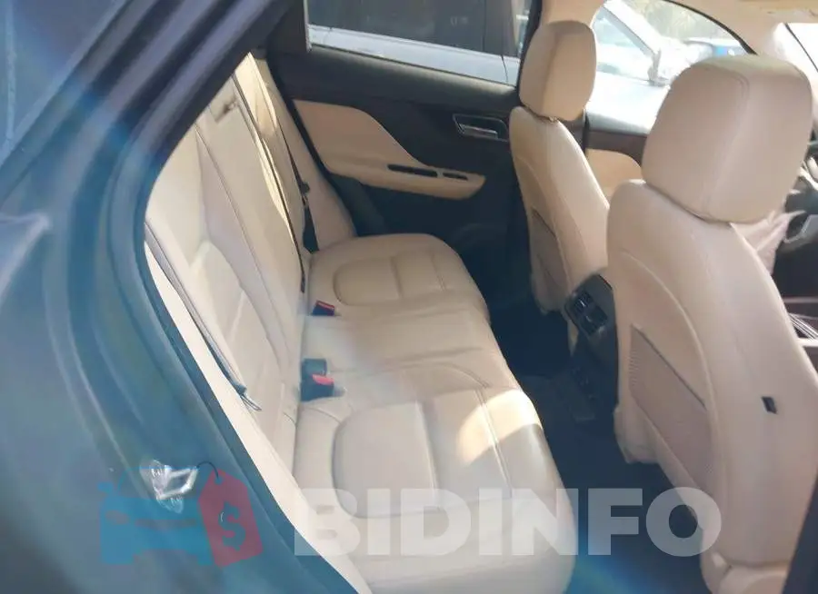 SADCK2EV2JA259757 Photo# 8