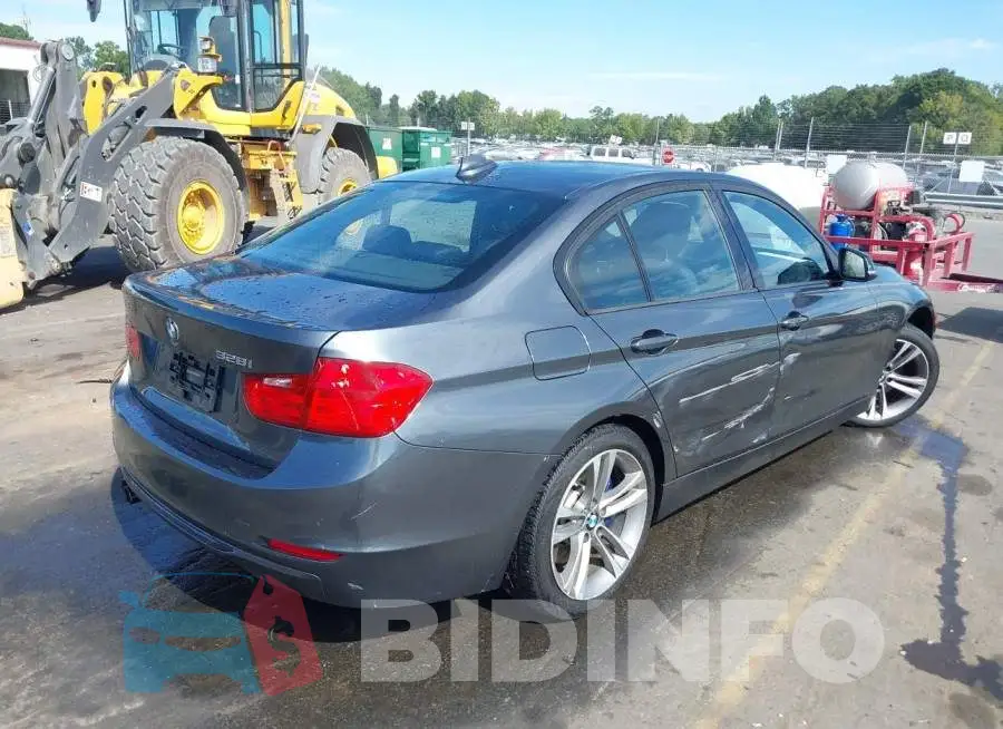 WBA3A5G56FNN66374 Photo# 4