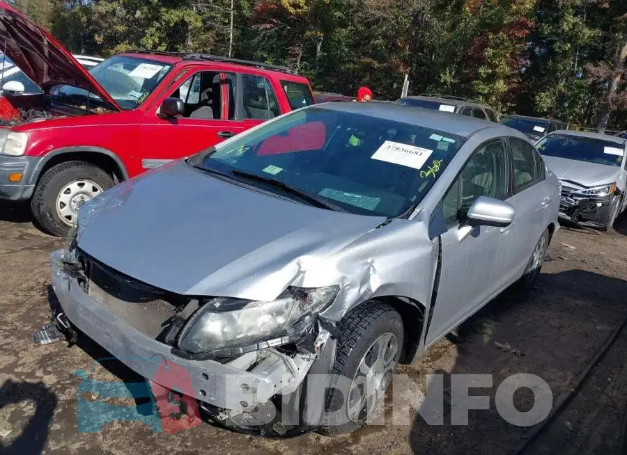 19XFB4F3XEE001653 Photo# 2