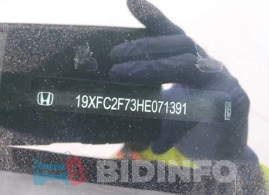 19XFC2F73HE071391 Photo# 9
